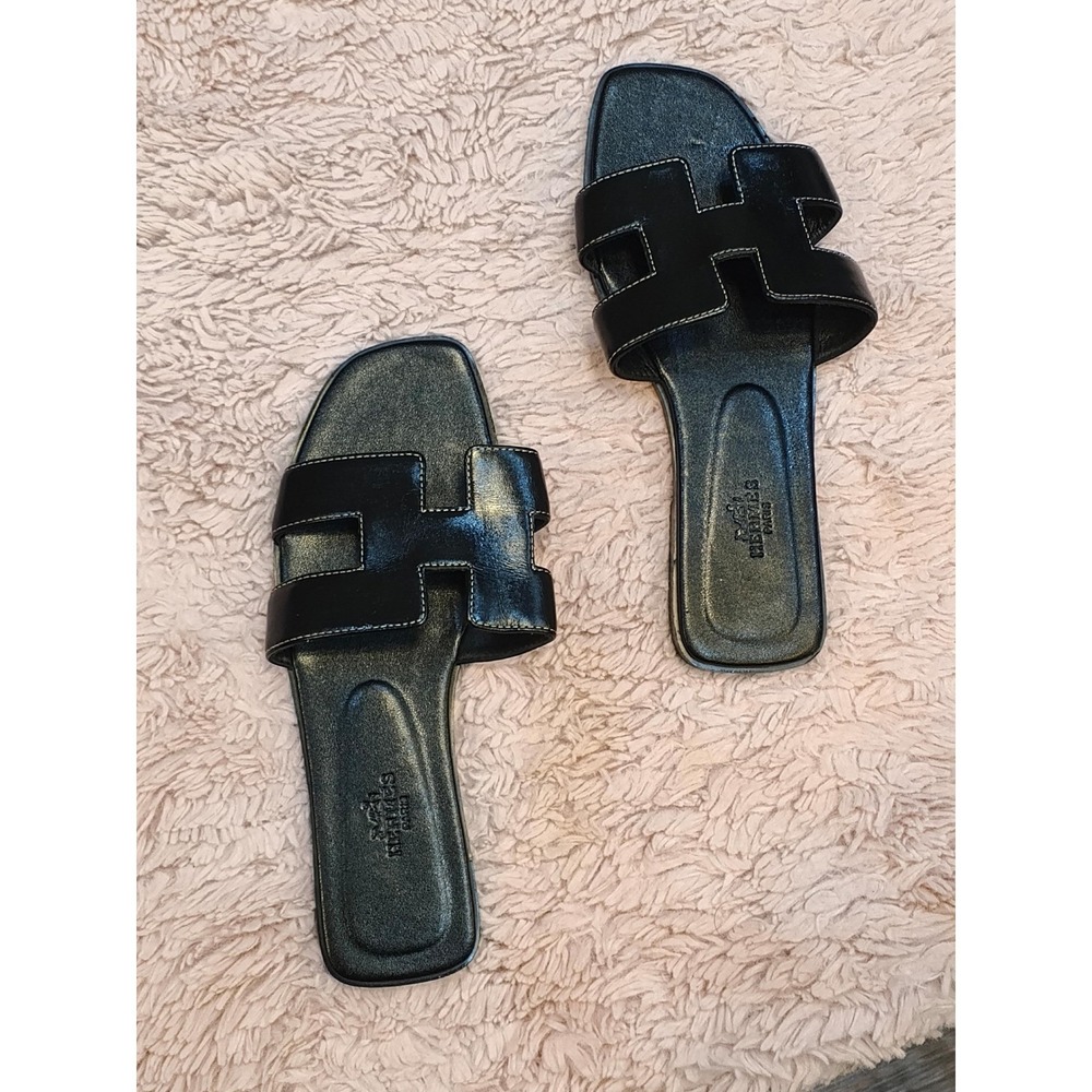 Hermes Oran Sandals Black Leather H Cut Out Flat Slides Size 39 Made in Italy - Picture 10 of 10